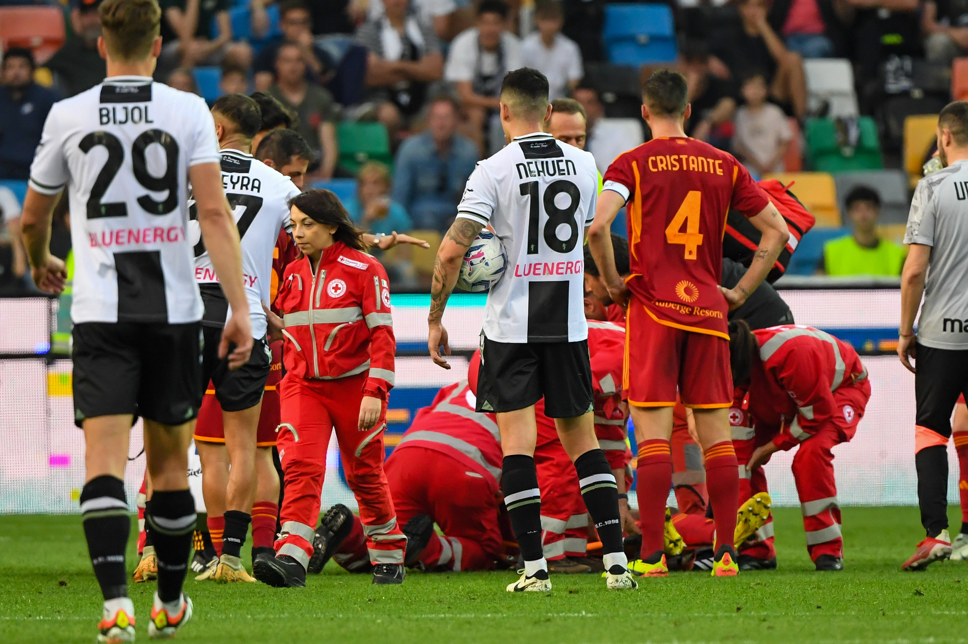 Roma vs Udinese abandoned after Roma's Ndicka collapses — Il Globo