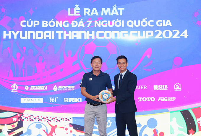 Tổng Giám đốc VietFootball, ông Phạm Ngọc Tuấn cho biết, hiện tại BTC cho phép mỗi CLB có 1 suất cầu thủ ngoại.